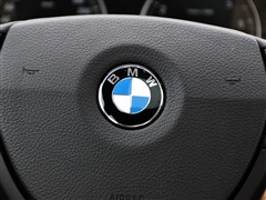 2011 528Li A
