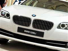 2011 528Li A