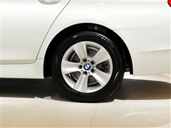 2011 528Li A