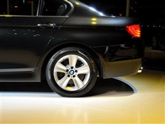 2011 528Li A