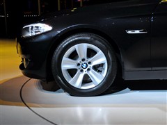 2011 528Li A