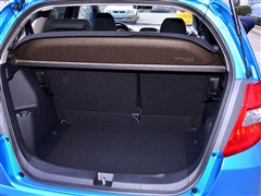 2011 1.5L Ԅȫ촰