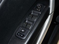 һv,vX80,2013 2.0L Ԅm,܇ΌĈDƬ