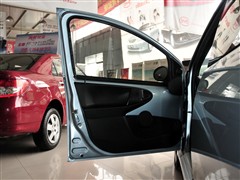 ȁ,ȁF0,2011 п 1.0L C,܇ΌĈDƬ
