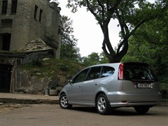 2004 2.0 AT
