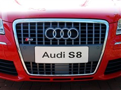 W(M),WS8,2008 S8 5.2FSI Quattro,ĈDƬ