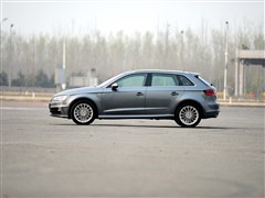 2014 Sportback 40 TFSI S lineA
