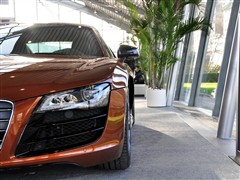 W(M),WR8,2010 5.2 FSI quattro,ĈDƬ