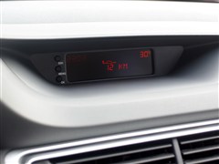 2014  1.6L քӃ