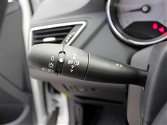 2014  1.6L քӃ