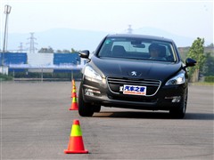 2011 2.3L ԄŞ