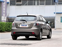 L܇,,2010 Ɏ 1.5L քF,܇^ĈDƬ