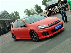 һ-,ߠ,2010 2.0TSI GTI,bĈDƬ