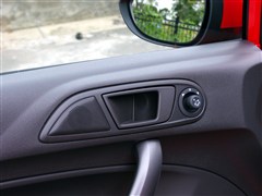 2013 Ɏ 1.5L քL