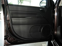 Jeep,ָ,2014 Ŀ 2.0L 򌾫Ӣ,܇ΌĈDƬ