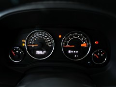 Jeep,ָ,2014 Ŀ 2.0L 򌾫Ӣ,пطPĈDƬ