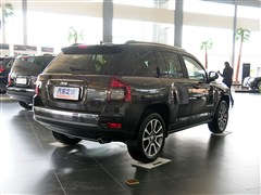 Jeep,ָ,2014 Ŀ 2.0L 򌾫Ӣ,܇^ĈDƬ