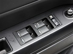 Jeep(M),ɿ,2011 2.4 ,܇ΌĈDƬ