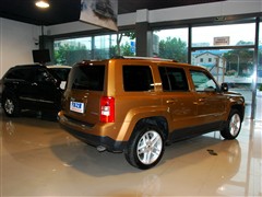 Jeep(M),ɿ,2011 2.4 70,܇^ĈDƬ