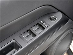 Jeep(M),ɿ,2011 2.4 A,܇ΌĈDƬ