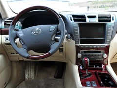 ׿_˹,׿_˹LS,2010 460L F,пطPĈDƬ