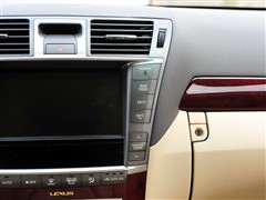 2010 460L F