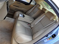 2010 460L F
