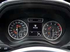 2012 B 200