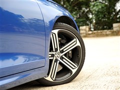 (M),п,2015  R 2.0TSI,ĈDƬ