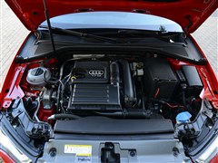 һ-󱊊W,WA3,2014 Limousine 35 TFSI ԄӺA,ĈDƬ