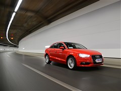 2014 Limousine 35 TFSI ԄӺA