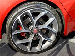 2015 XE 3.0T 340PS S