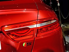2015 XE 3.0T 340PS S