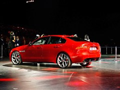 2015 XE 3.0T 340PS S