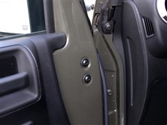 Jeep(M),R,2015 3.0L T Sahara,܇ΌĈDƬ