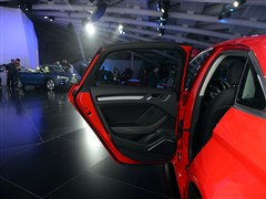 2015 Limousine 40 TFSI ԄӺA