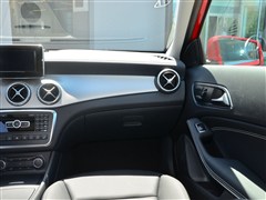 2015 GLA 220 4MATIC A