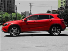 2015 GLA 220 4MATIC A
