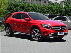 2015 GLA 220 4MATIC A
