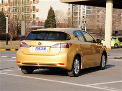 2012 CT200h A