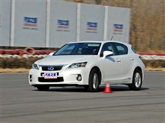 2012 CT200h A