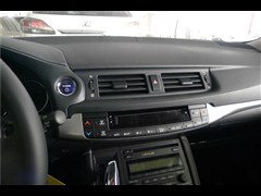 2013 CT200h IȰ