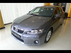 2013 CT200h IȰ