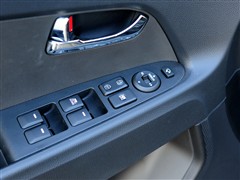 2011 2.0L ԄӃGLS