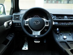 2012 CT200h F-Sport
