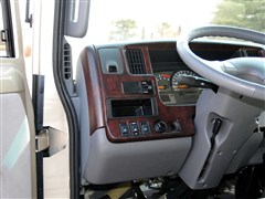 ծa(M),ɏ,2011 4.5L-FVIP,пطPĈDƬ