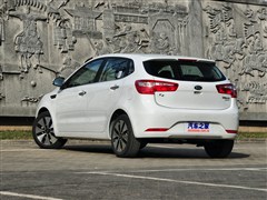 2012 Ɏ 1.6L AT Premiumo