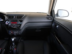 2012 Ɏ 1.6L AT Premiumo