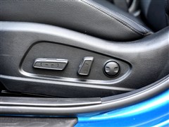 2013 1.8L ԄPremium