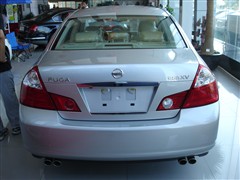 2005 350 A